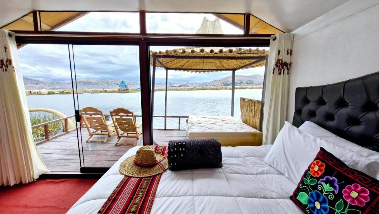 Uros Utasa Lodge Puno Exterior photo
